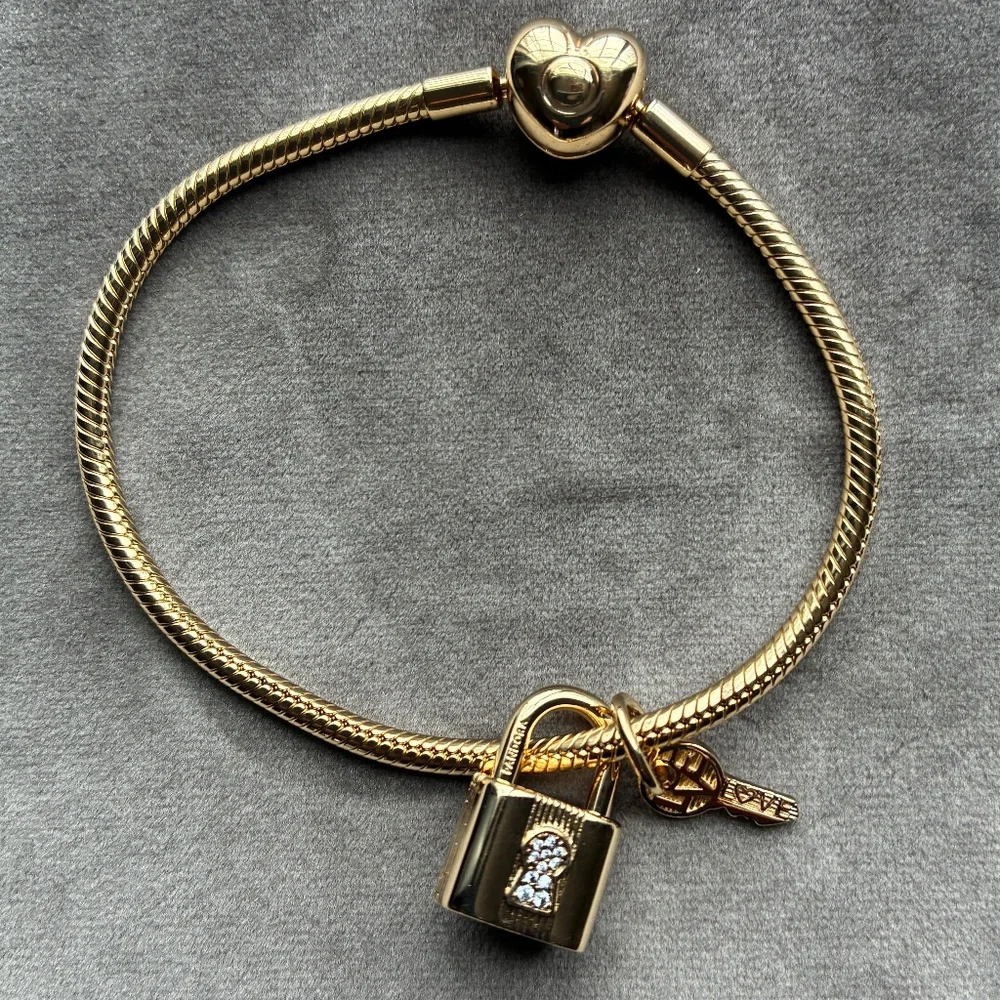 Pandora Heart Clasp Snake Chain Bracelet with Padlock & Key Dangle Charm - Picture 5 of 6
